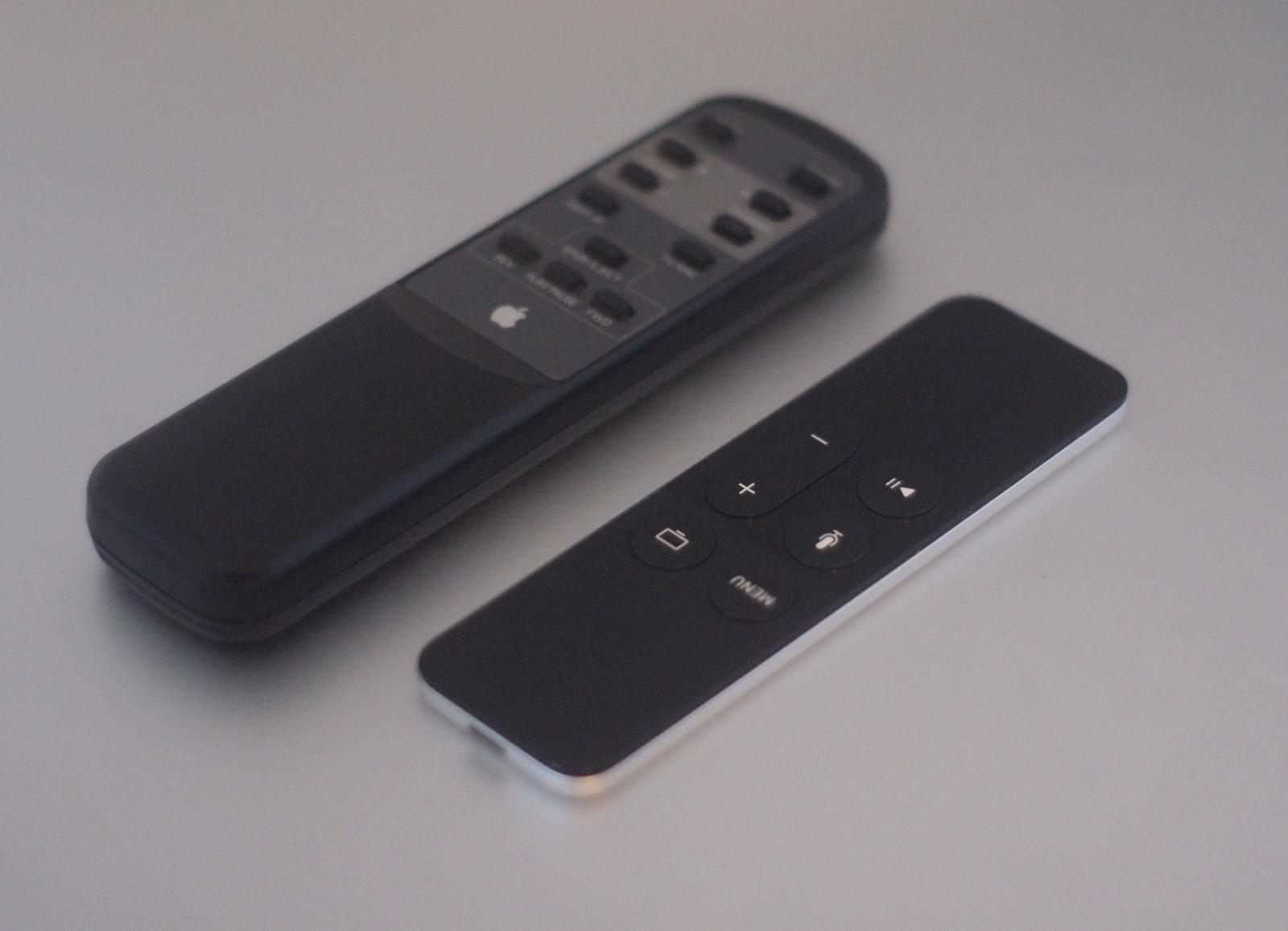 1920px-siri_remote_and_old_apple_remote