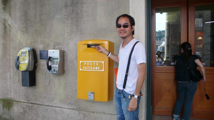 At the Vatican City in 2010 -- when I was 95% bald.